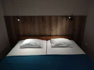 Гостиница Тихая полянка Даховская Дом с 4 спальнями-6