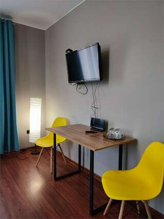 Гостиница Тихая полянка Даховская Четырехместный номер с балконом-9