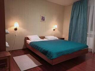 Гостиница Тихая полянка Даховская Четырехместный номер-3