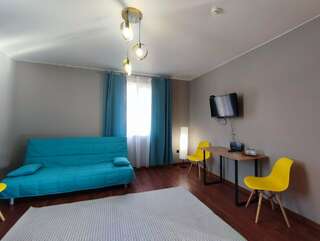 Гостиница Тихая полянка Даховская Четырехместный номер с балконом-10