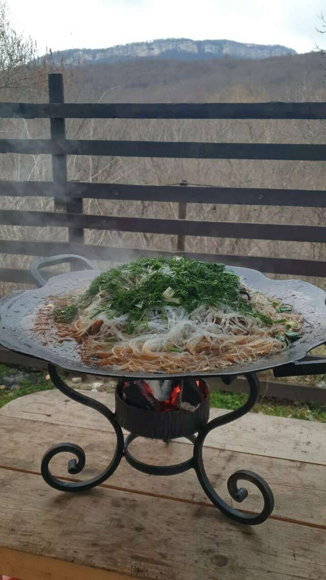 Гостиница Тихая полянка Даховская-145